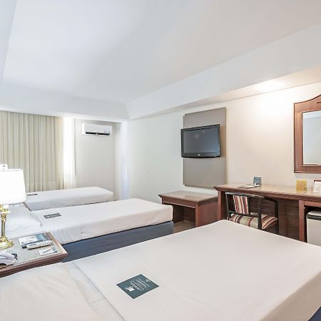 Rede Andrade Braz Hotel Curitiba Bagian luar foto